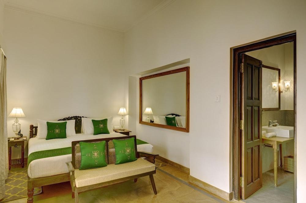 Saraca Hotel Lucknow Exterior photo